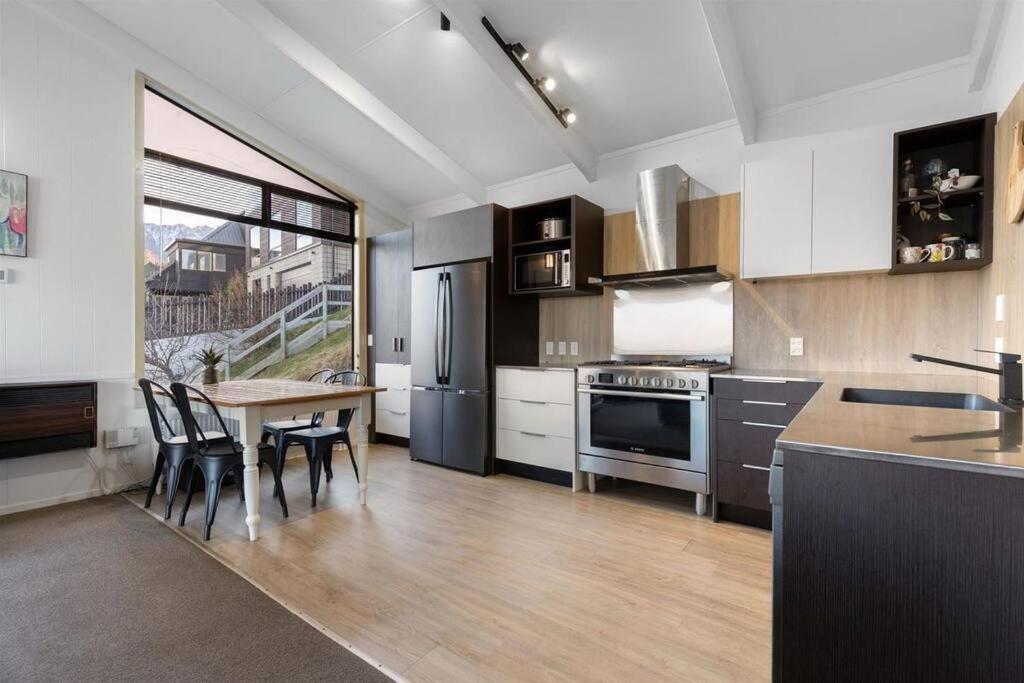 Lakeview Home Retreat At Queenstown Hill Exterior foto